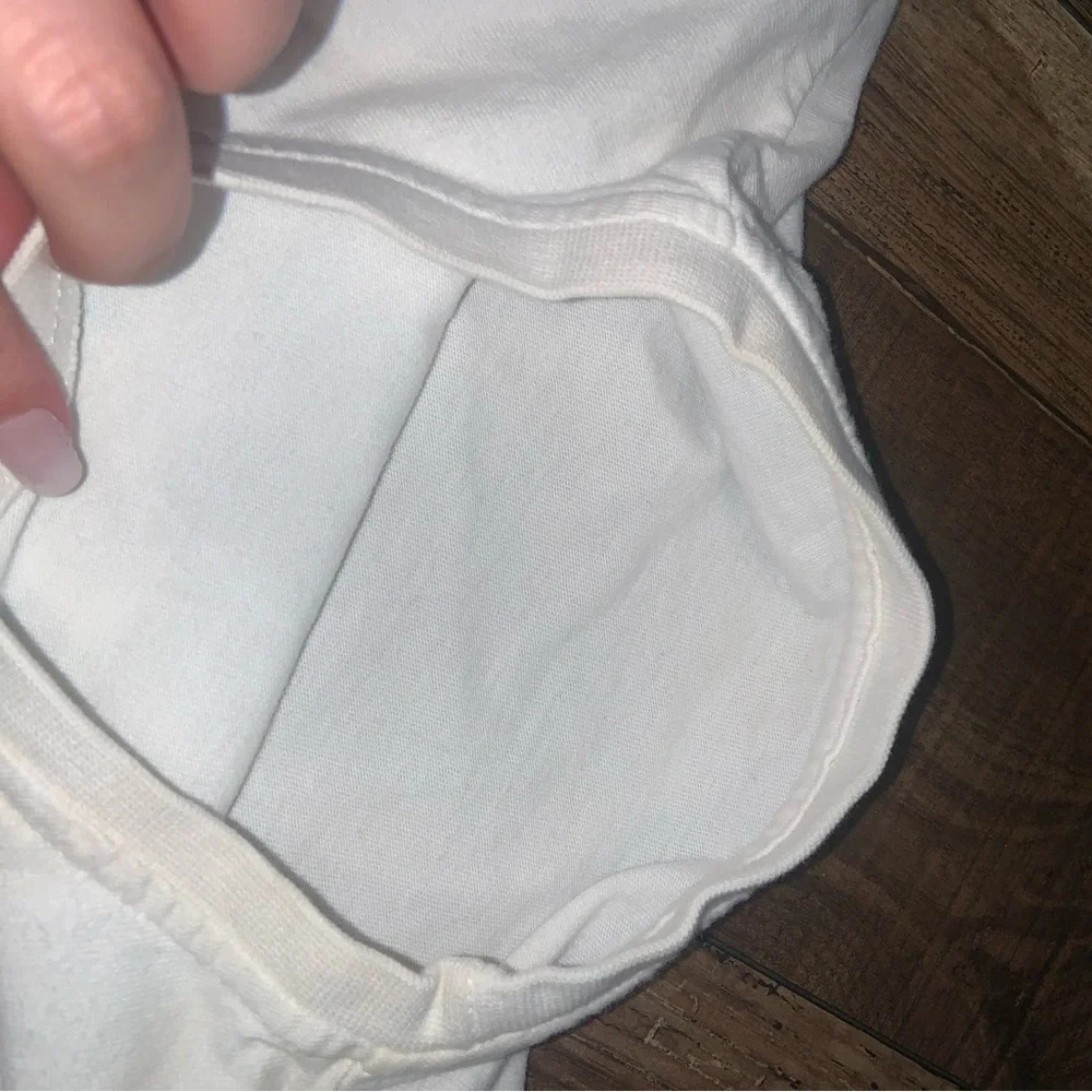 Vintage Y2K Reebok tee - Picture 3 of 3